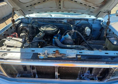 1985 Ford F150 из США, поврежденный, VIN 1FTEF14Y1FPB06435